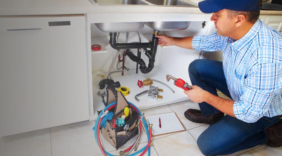 Local water heater installation in Laredo, TX